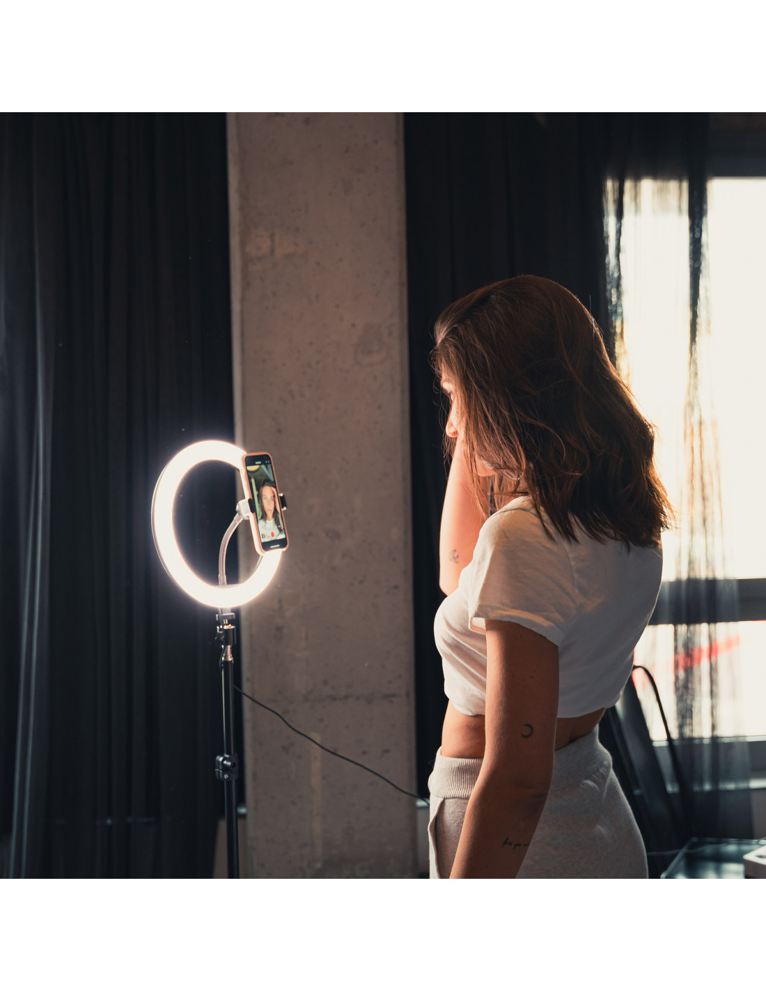 KIT-STUDIO-LIVE-KSIX-12-LED-RING-AVEC-TRÉPIED-POUR-SMARTPHONE-AVEC-TÉLÉCOMMANDE